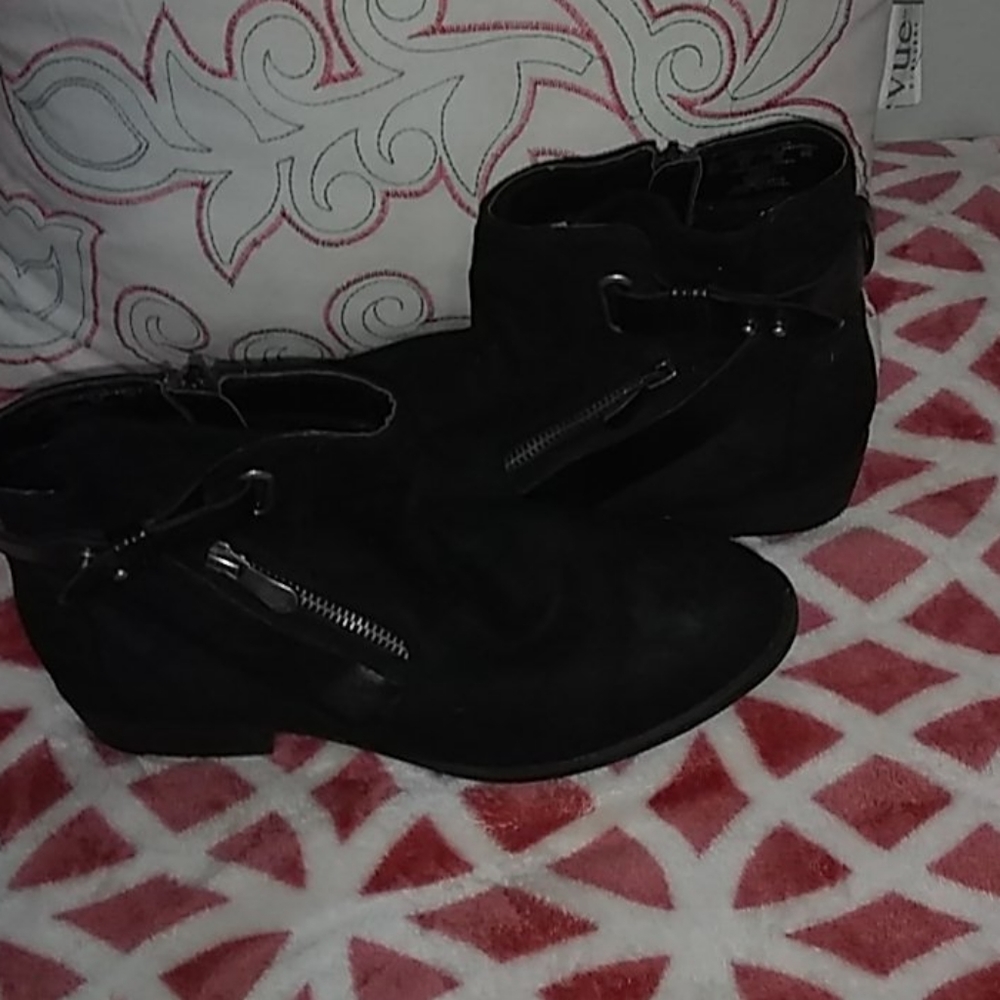 Ankle boots